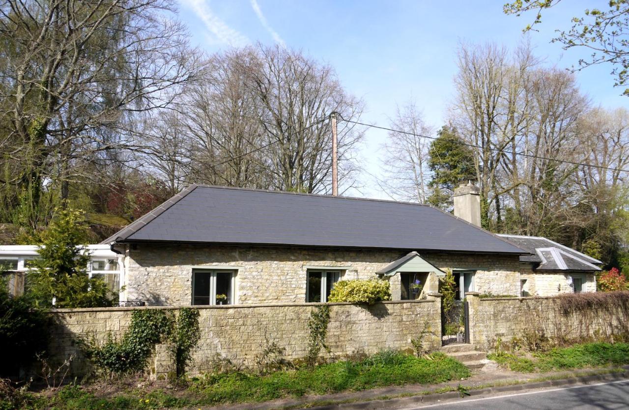 סירנססטר Cosy Stone Cottage, The Bungalow Perrotts Brook מראה חיצוני תמונה